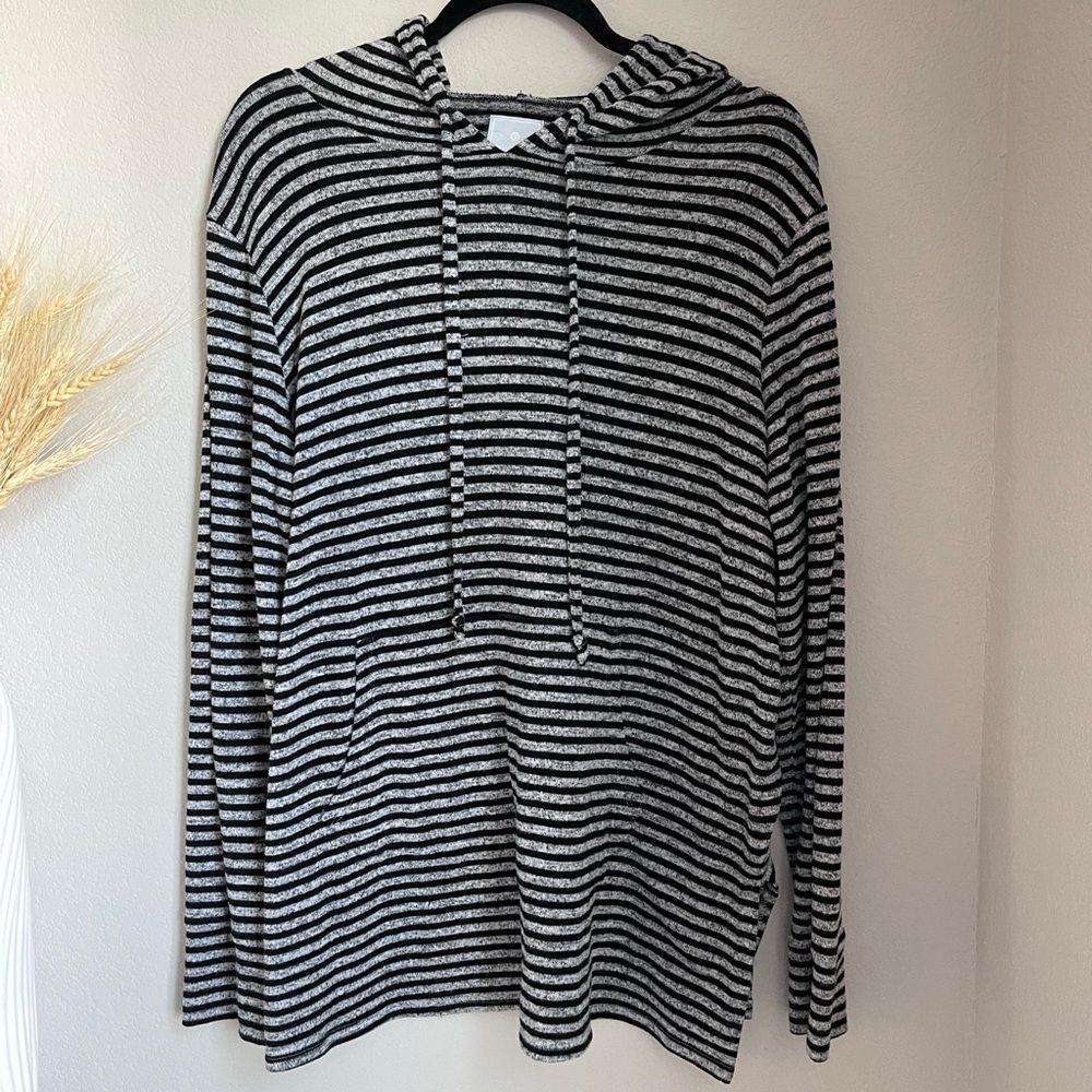 Sunday Women's Black & Gray Striped Hoodie - Size XL